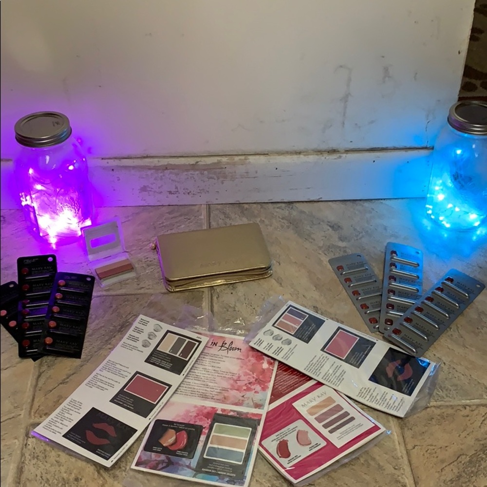 Golden Mary Kay Beauty Case